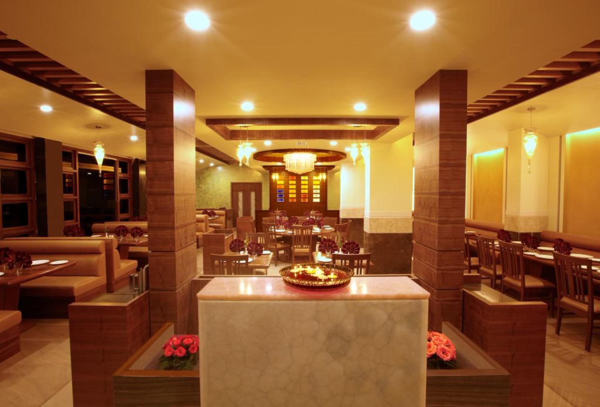Club Emerald Mumbai Exteriör bild